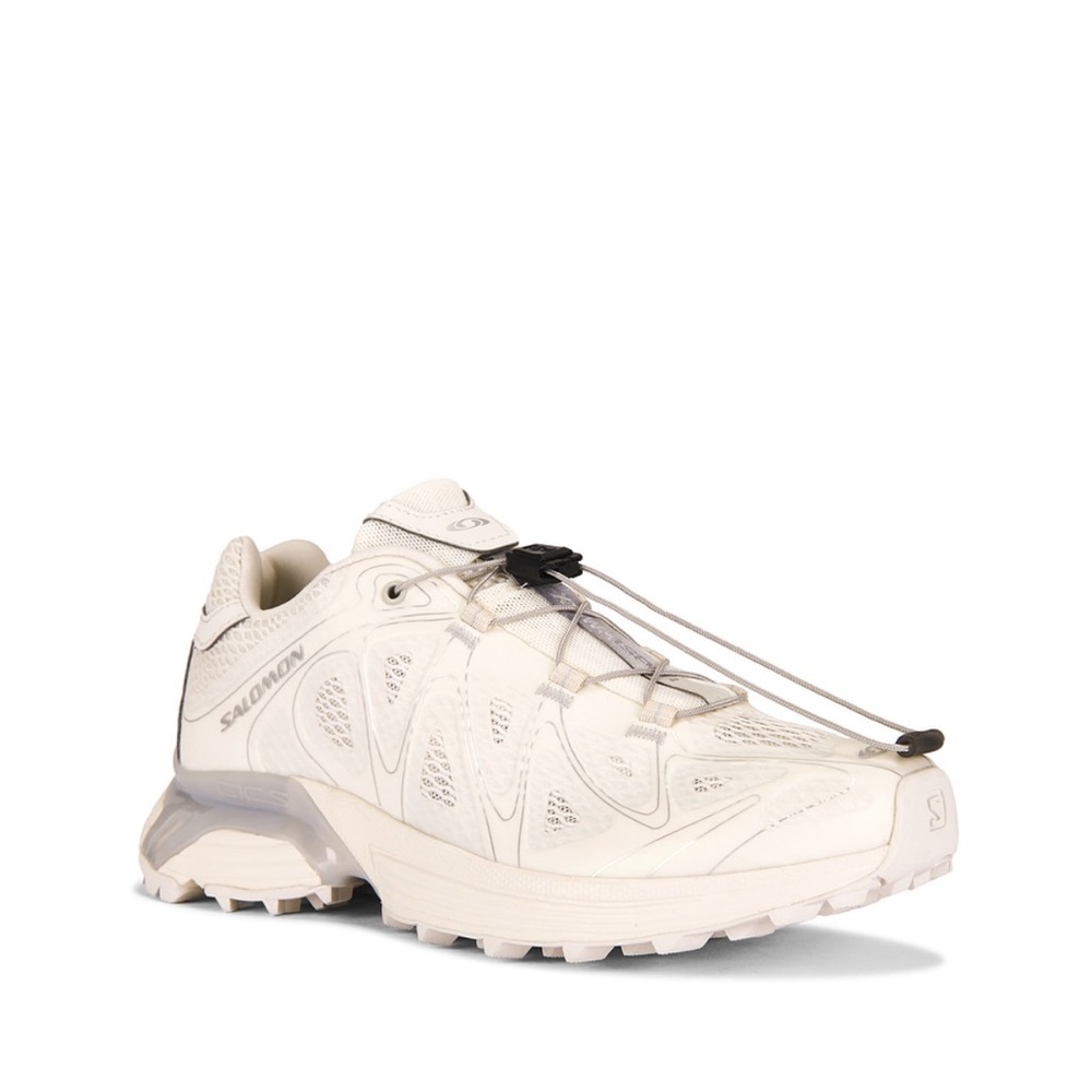 Salomon XT whisper void sneaker
